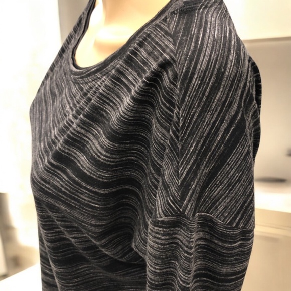 WHBM 3Q Drop Shoulder Tee Size Large - Picture 6 of 10